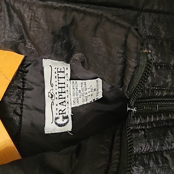 Graphite Puffer Vest - Picture 3 of 5